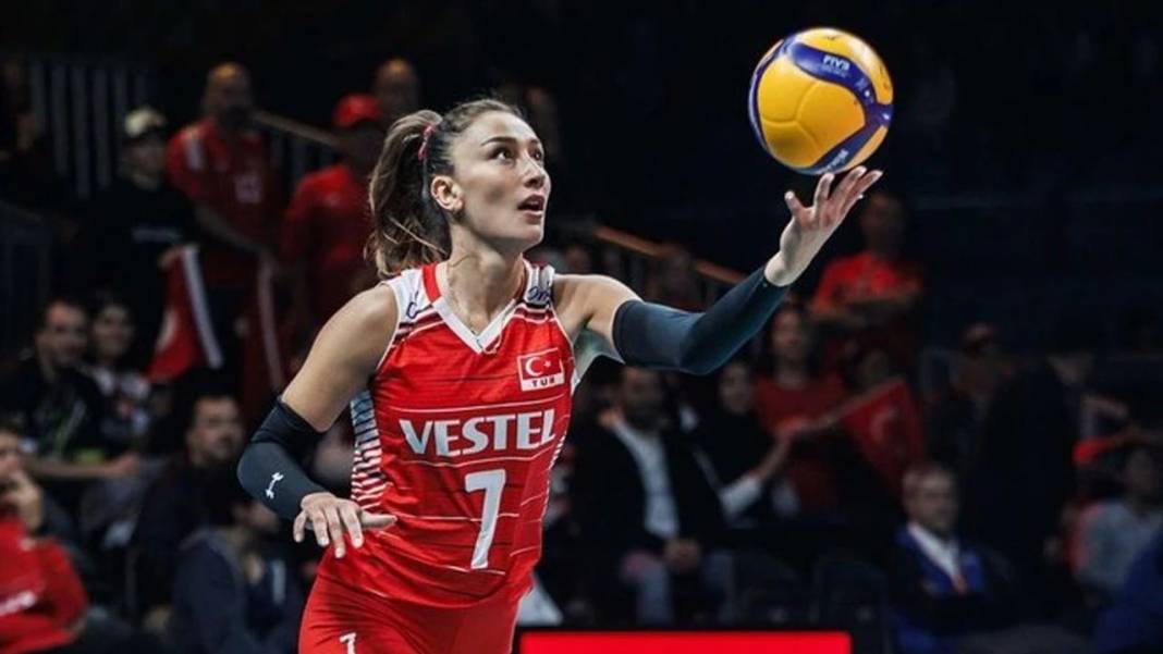 Fenerbahçeli oldu coştu da coştu: Hande Baladın öyle bir mesaj gönderdi ki... 10